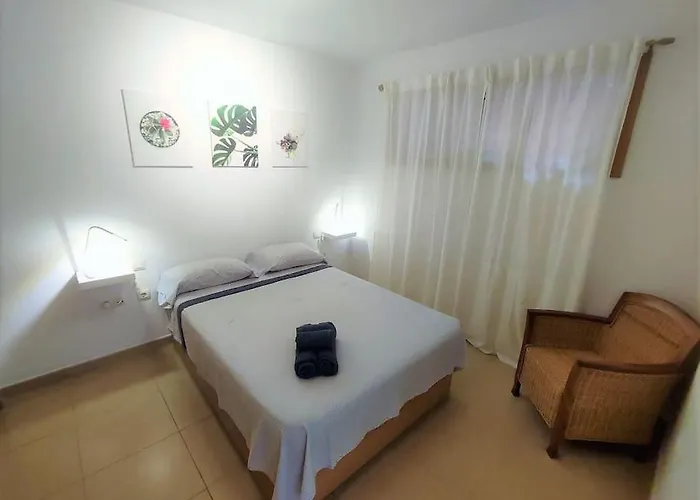 In Playa San Juan, Casa Greg Апартаменты