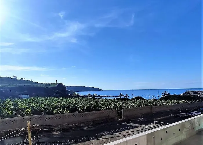 In Playa San Juan, Casa Greg Апартаменты *