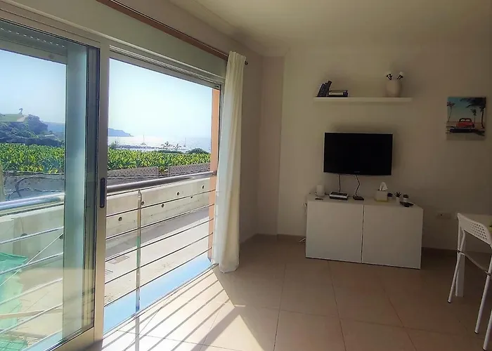 In Playa San Juan, Casa Greg Плайя-де-Сан-Хуан